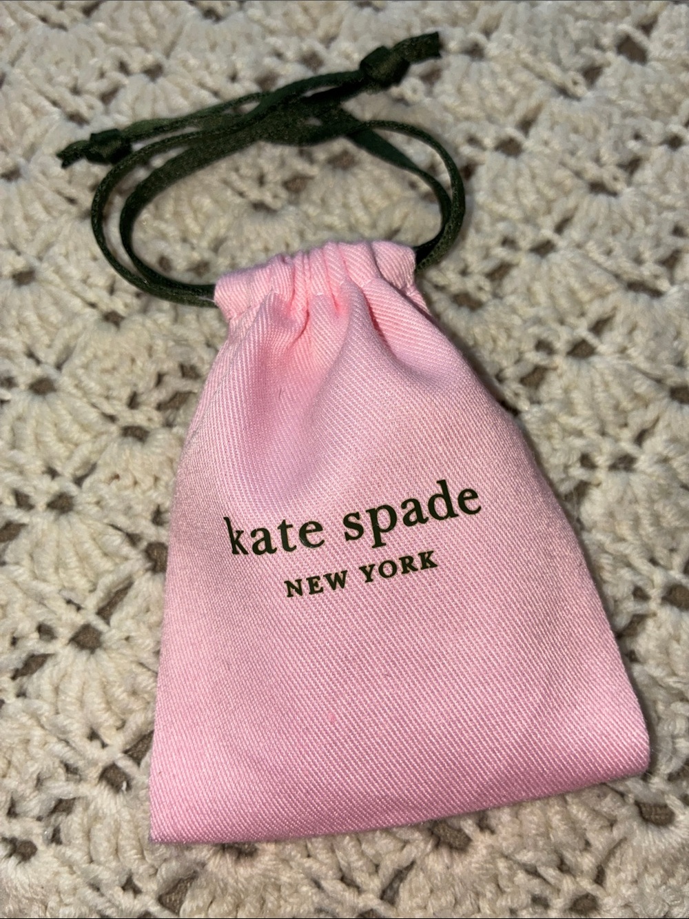 KATE SPADE (EUC) Pink Drawstring Pouch with Dark Green Cord & Front Logo. Cute!